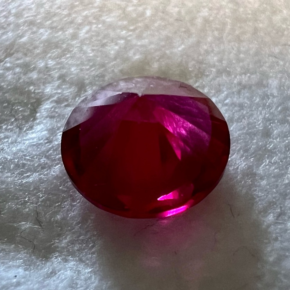 Ruby 1.60 ctw - Picture 7 of 8